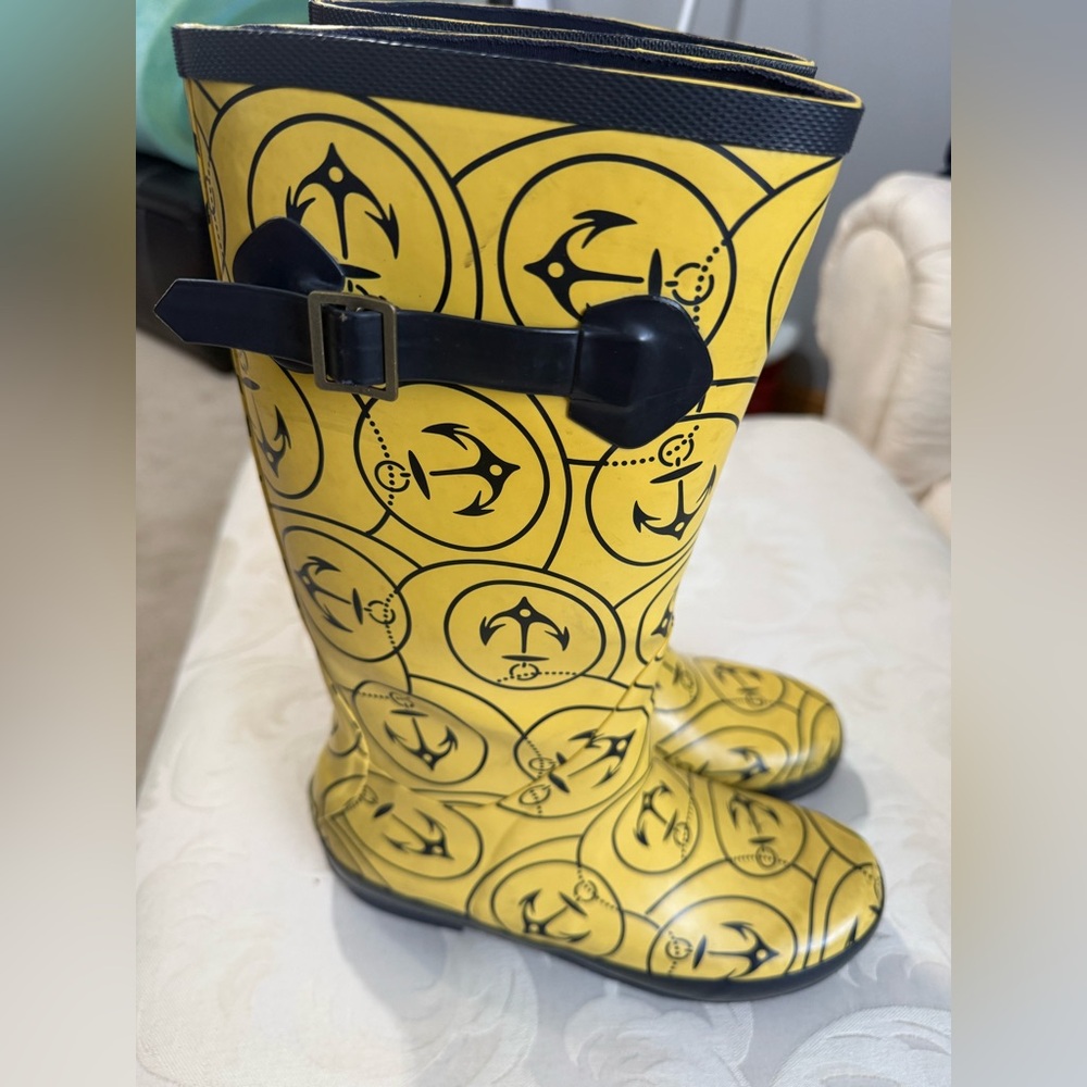 L.L. Bean Wellie Womens 8 Yellow Black Anchor‎ Print Rubber Rain Boots Buckle